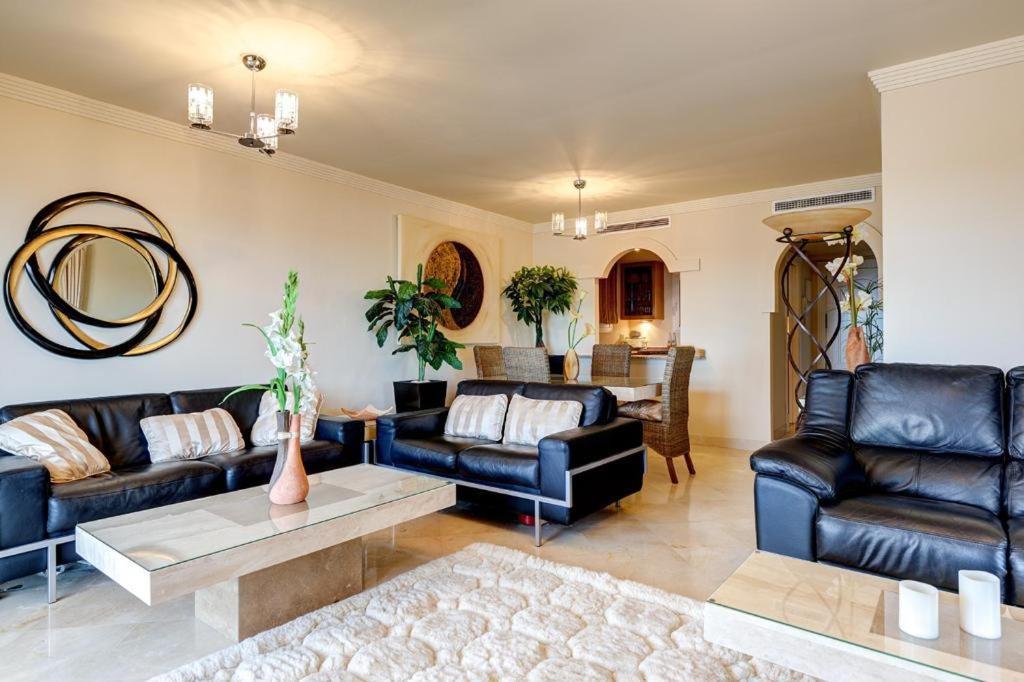 Frontline Beach Apartment - Sinfonia Del Mar Estepona Exterior photo